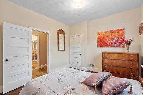 16 Clive St, Worcester, MA 01603 photo 24