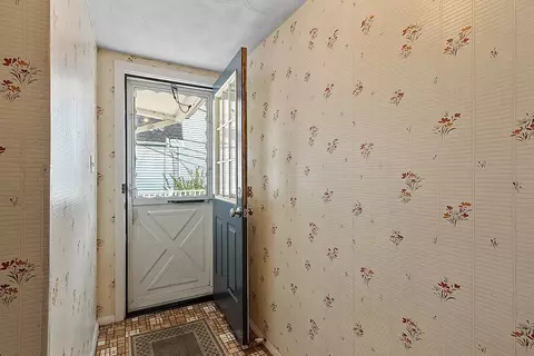 16 Clive St, Worcester, MA 01603 photo 15