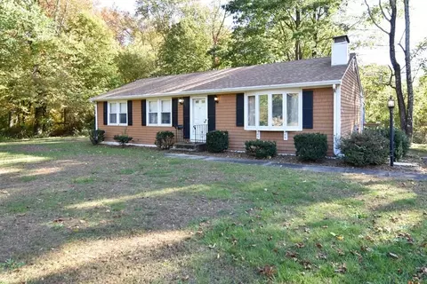 500 Fall River Ave, Seekonk, MA 02771