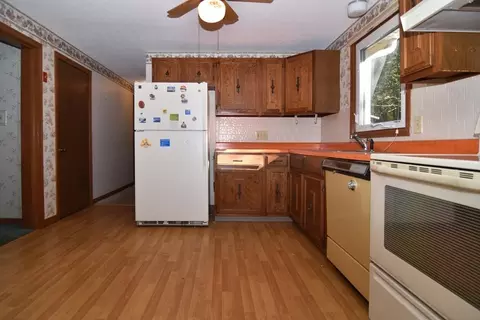 500 Fall River Ave, Seekonk, MA 02771 photo 7