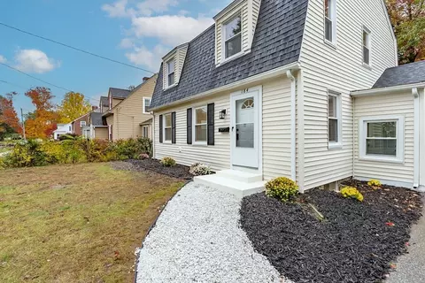 184 Abbott St, Springfield, MA 01118 photo 3