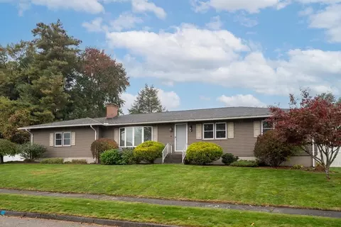 6 Tolpa Ct, Chicopee, MA 01020