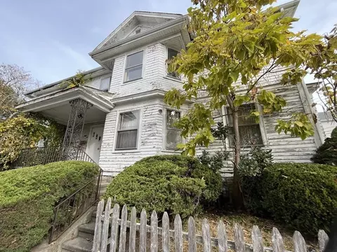 943 County St, Fall River, MA 02723 photo 2