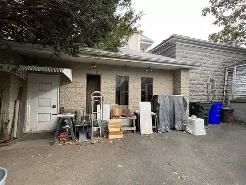943 County St, Fall River, MA 02723 photo 9