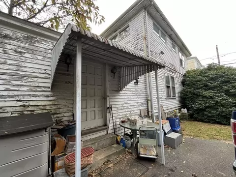 943 County St, Fall River, MA 02723 photo 7