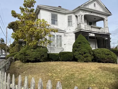 943 County St, Fall River, MA 02723 photo 10