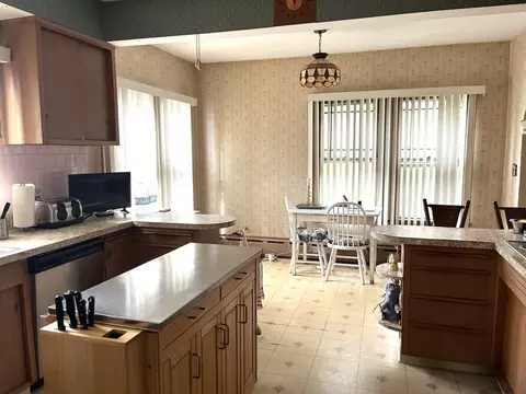943 County St, Fall River, MA 02723 photo 17