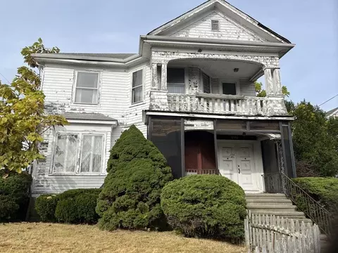 943 County St, Fall River, MA 02723 photo 5