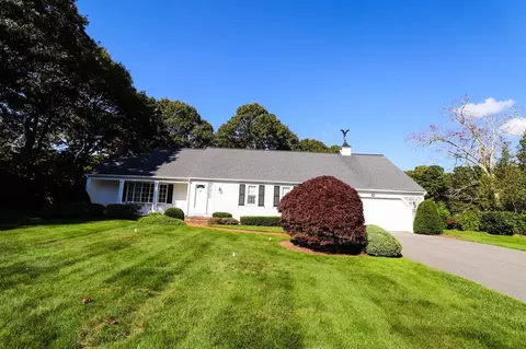 122 Althea Dr, Barnstable, MA 02630