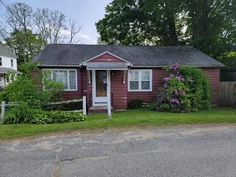 13 Sullivan Ave, Hardwick, MA 01031