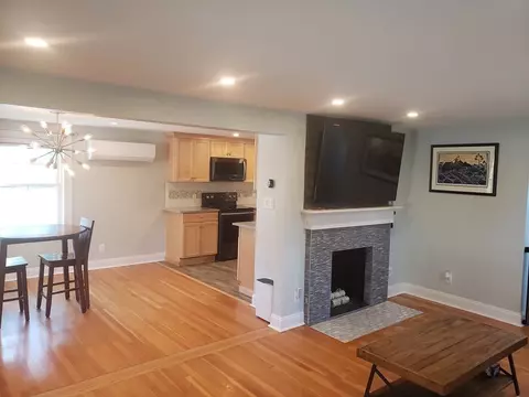 24 Fairview Rd, Stoneham, MA 02180 photo 4