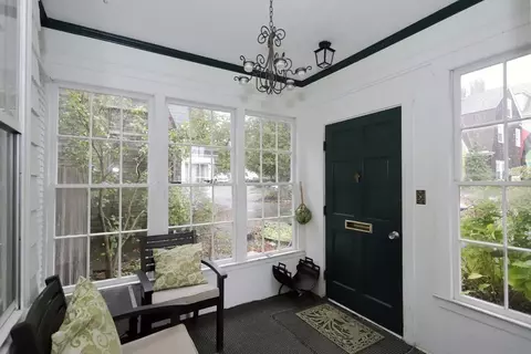 4 Morgan Ter, New Bedford, MA 02740