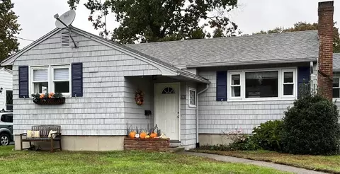 38 Parramatta Rd, Beverly, MA 01915