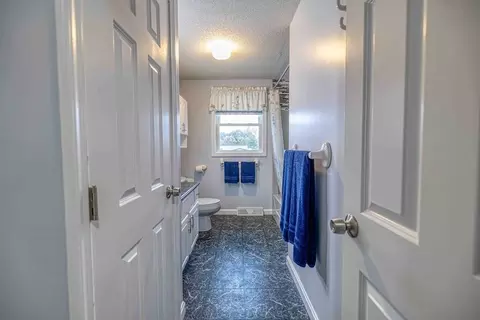 583 Wood St, Fall River, MA 02721 photo 15