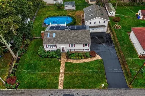 583 Wood St, Fall River, MA 02721 photo 2