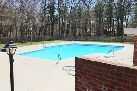 1085 Dickinson St #1085, Springfield, MA 01108 photo 16