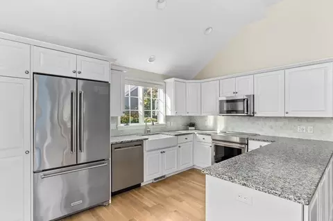 50 Floret Cir #50, Hingham, MA 02043 photo 3