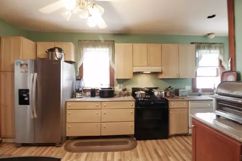 333 Belmont St, Fall River, MA 02720 photo 8