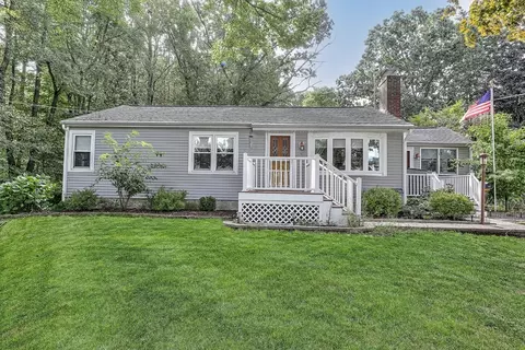 51 Garfield Ave, Attleboro, MA 02703