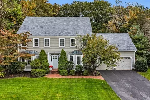 23 Constitution Dr, Southborough, MA 01772