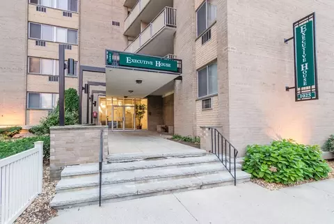 1025 Hancock St #5C, Quincy, MA 02169