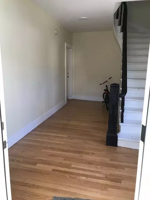 50 Winthrop St, Springfield, MA 01105 photo 27