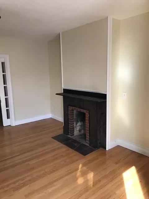 50 Winthrop St, Springfield, MA 01105 photo 28