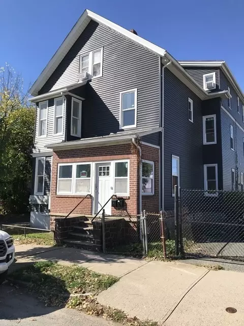 50 Winthrop St, Springfield, MA 01105 photo 2
