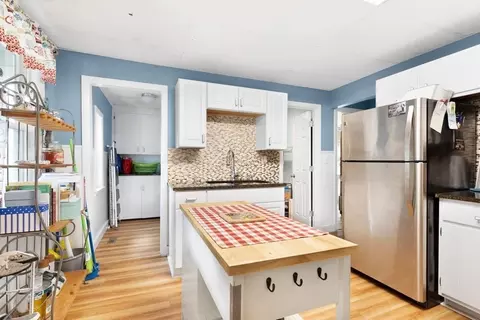 4 Benjamin Rd, Shirley, MA 01464 photo 3