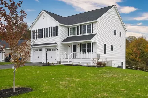 19 Berube Ln, Dracut, MA 01826