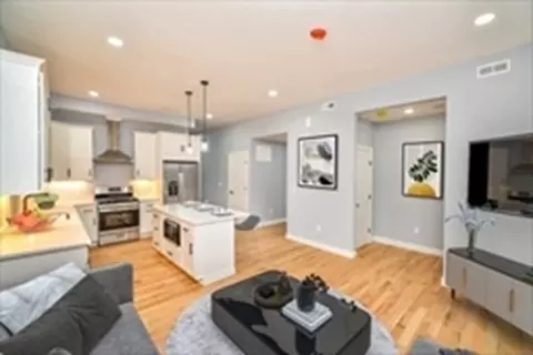 44 Linwood St #1, Boston, MA 02119