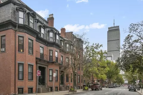 3 Gloucester St #6, Boston, MA 02115