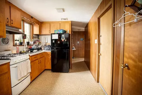 828-830 Stafford Rd, Fall River, MA 02721 photo 20