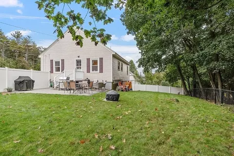92 Bouchard Ave, Dracut, MA 01826 photo 2