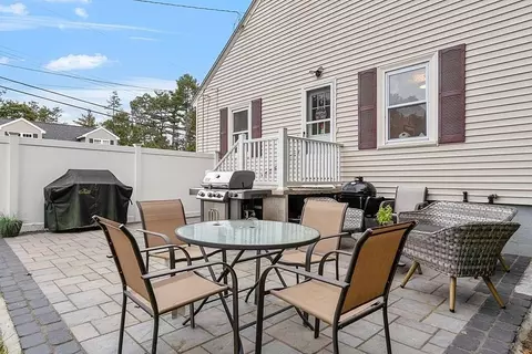 92 Bouchard Ave, Dracut, MA 01826 photo 3