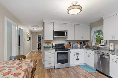 92 Bouchard Ave, Dracut, MA 01826 photo 17