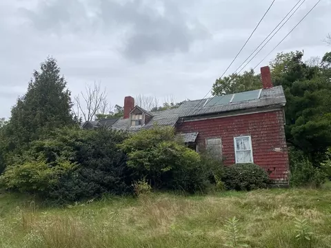 855 County St, Attleboro, MA 02703