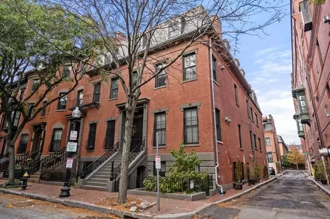 17 Worcester St #9, Boston, MA 02118