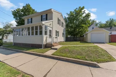 39 Milton St, Springfield, MA 01151 photo 2