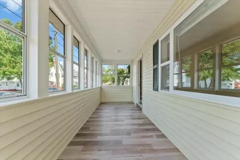 39 Milton St, Springfield, MA 01151 photo 5
