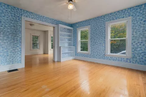 15 Pearl St, Reading, MA 01867 photo 8