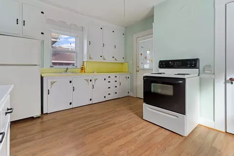 15 Pearl St, Reading, MA 01867 photo 12