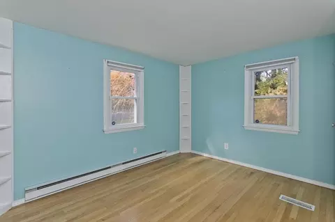 183 Peekskill Ave, Springfield, MA 01118 photo 16