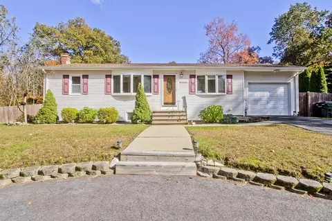 183 Peekskill Ave, Springfield, MA 01118 photo 2