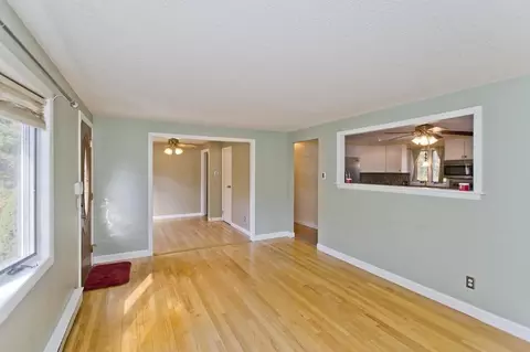 183 Peekskill Ave, Springfield, MA 01118 photo 11
