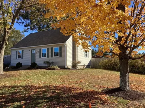 1 Droy Cir, Easthampton, MA 01027