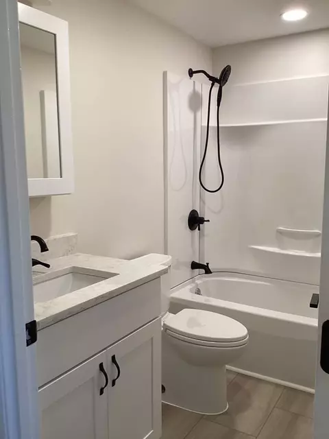 1 Droy Cir, Easthampton, MA 01027 photo 9