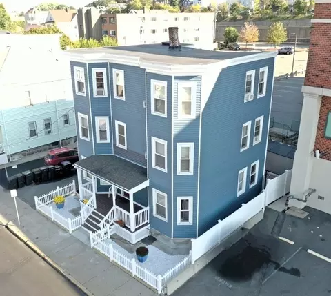 35 Sagamore Ave, Chelsea, MA 02150