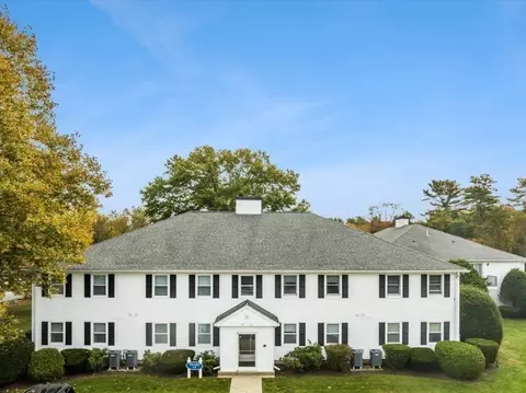 104 Norton Ave #3, Easton, MA 02375