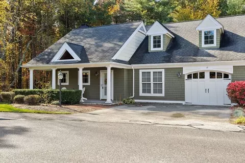 17 Summersweet Cir #22, Hanover, MA 02339